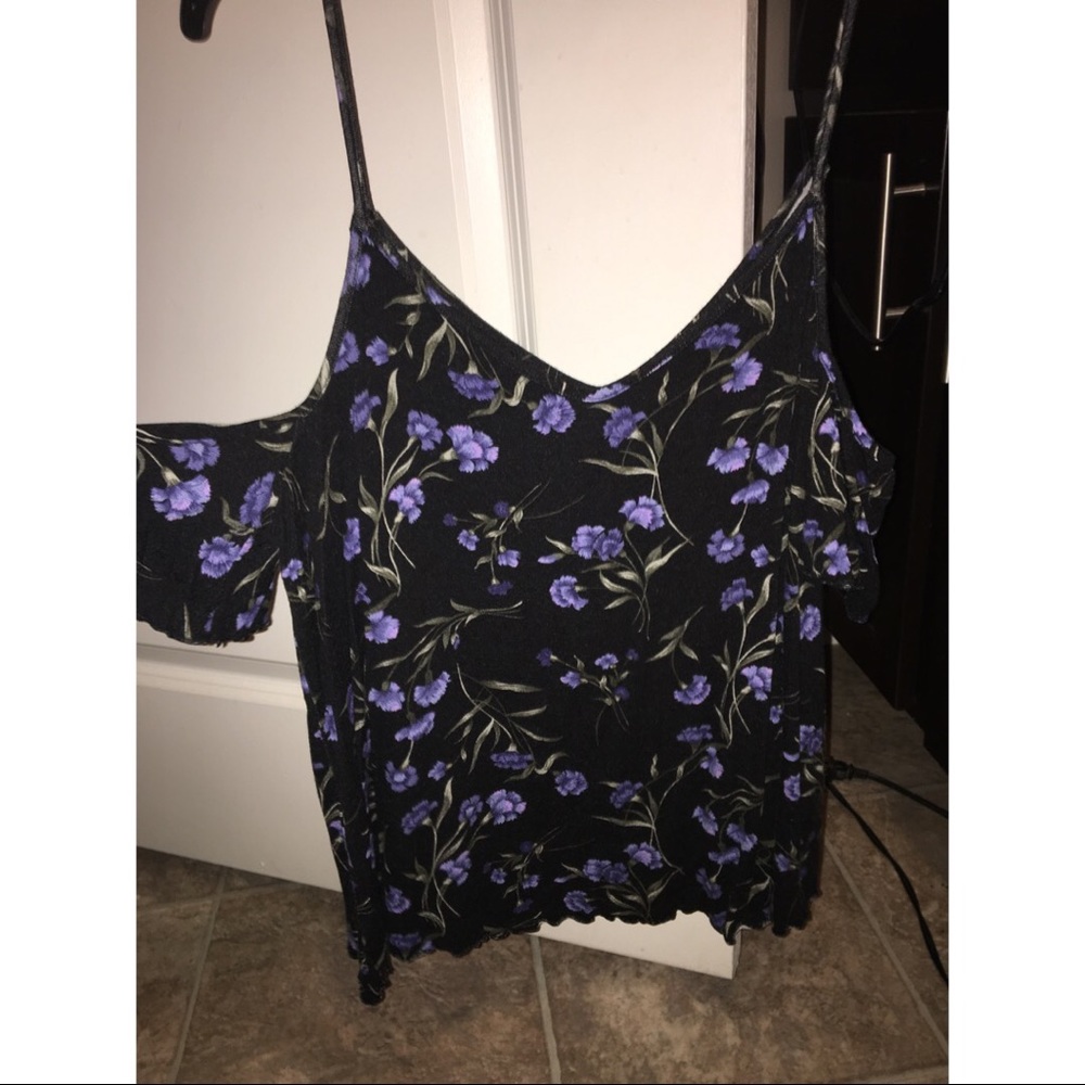Cold Shoulder AE Floral Top